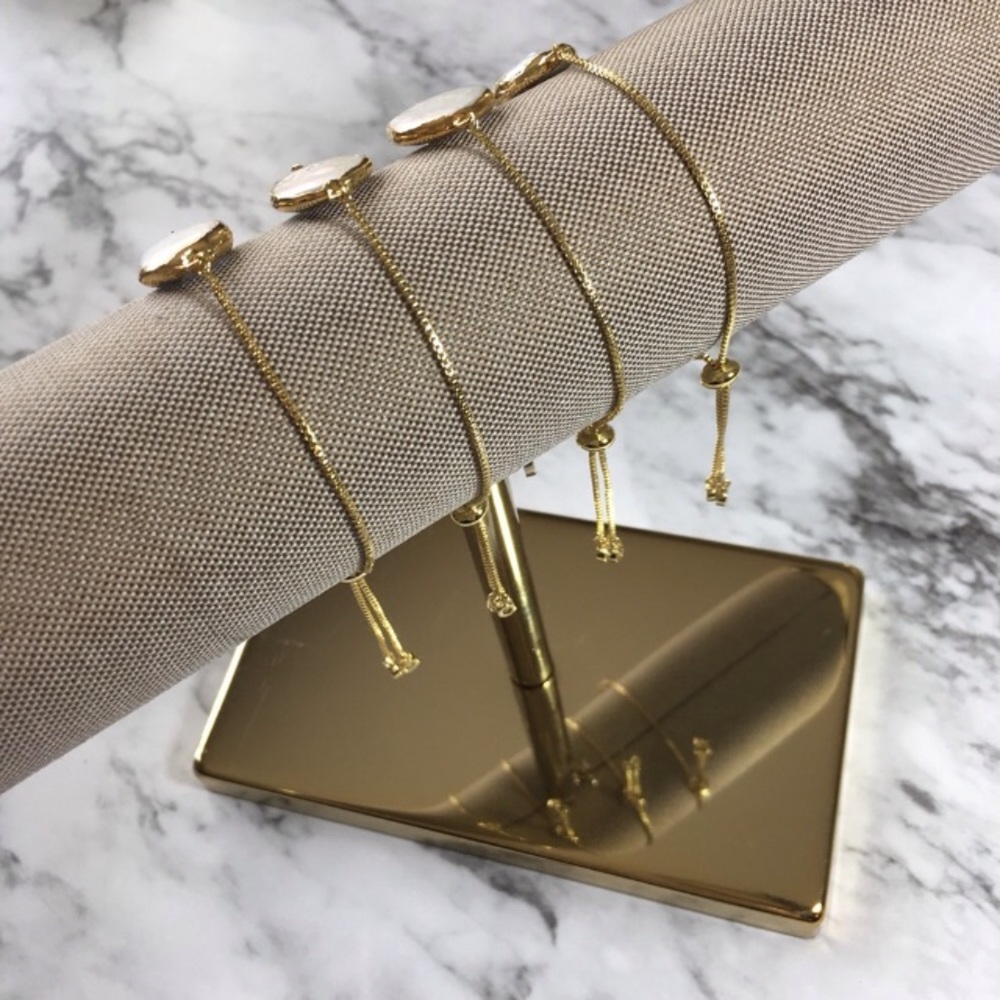 14k Gold Dainty Pearl Bracelet - Picture 3 of 7